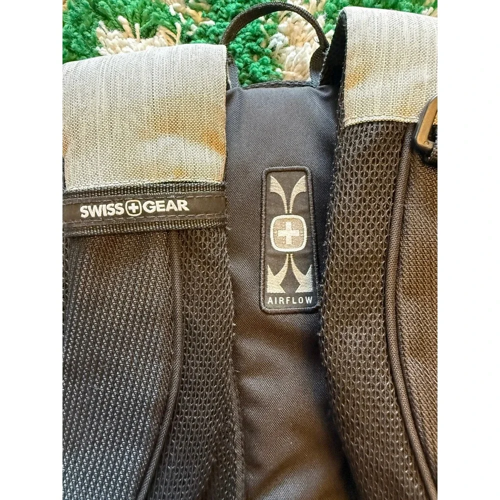 SwissGear Airflow Backpack Unisex Large Grey Black Good Multi-Pocket Travel Bag